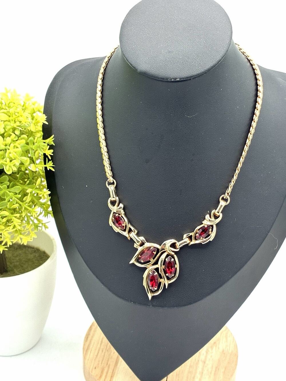 Barclay Vintage Goldtone Ruby Red Marquise Rhinestone Leaf Cluster Necklace